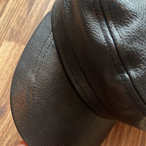 Leather newsboy cap - Picture 2 of 6